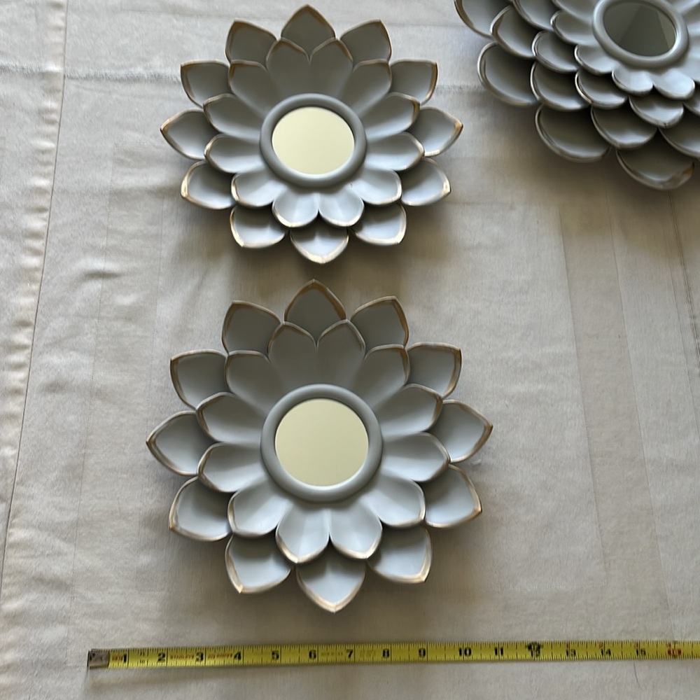 Elegant Flower Gray And Gold Wall Mirrors Set 3 - Picture 4 of 4